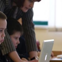 200 млн рублей будет выделено из федерального бюджета на поощрение учителей