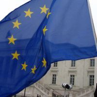 По 1,5 млрд евро помощи получат от Евросоюза Португалия и Ирландия