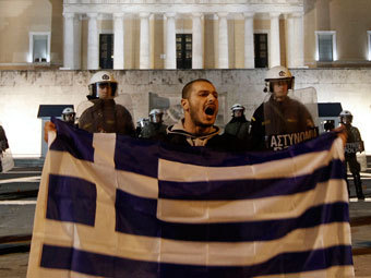 1 трлн евро - возможный ущерб для еврозоны от дефолта Греции