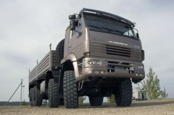 97000 новых грузовых автомобилей было продано в России в 2011 г.