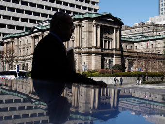 Еще 124 млрд долларов зальет Банк Японии в экономику страны
