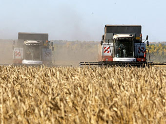 28 млрд рублей потеряют нефтяные компании в 2012 г. из-за льгот на топливо для аграриев