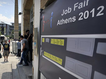 Безработица в Греции выросла до 25,1% на конец июля