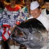 За 736 000 долларов был продан голубой тунец весом 269 кг на токийском рыбном рынке Цукиджи